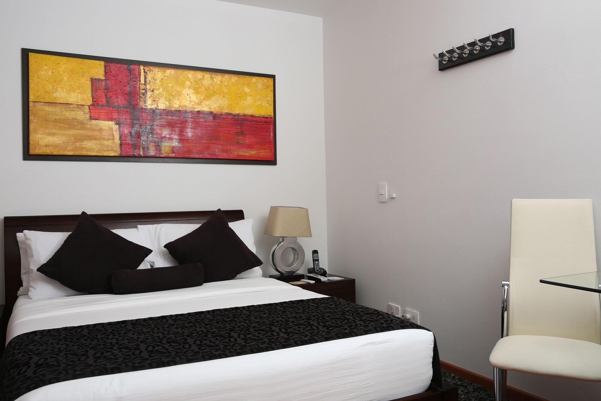 Hotel Suites 108 Богота Екстериор снимка