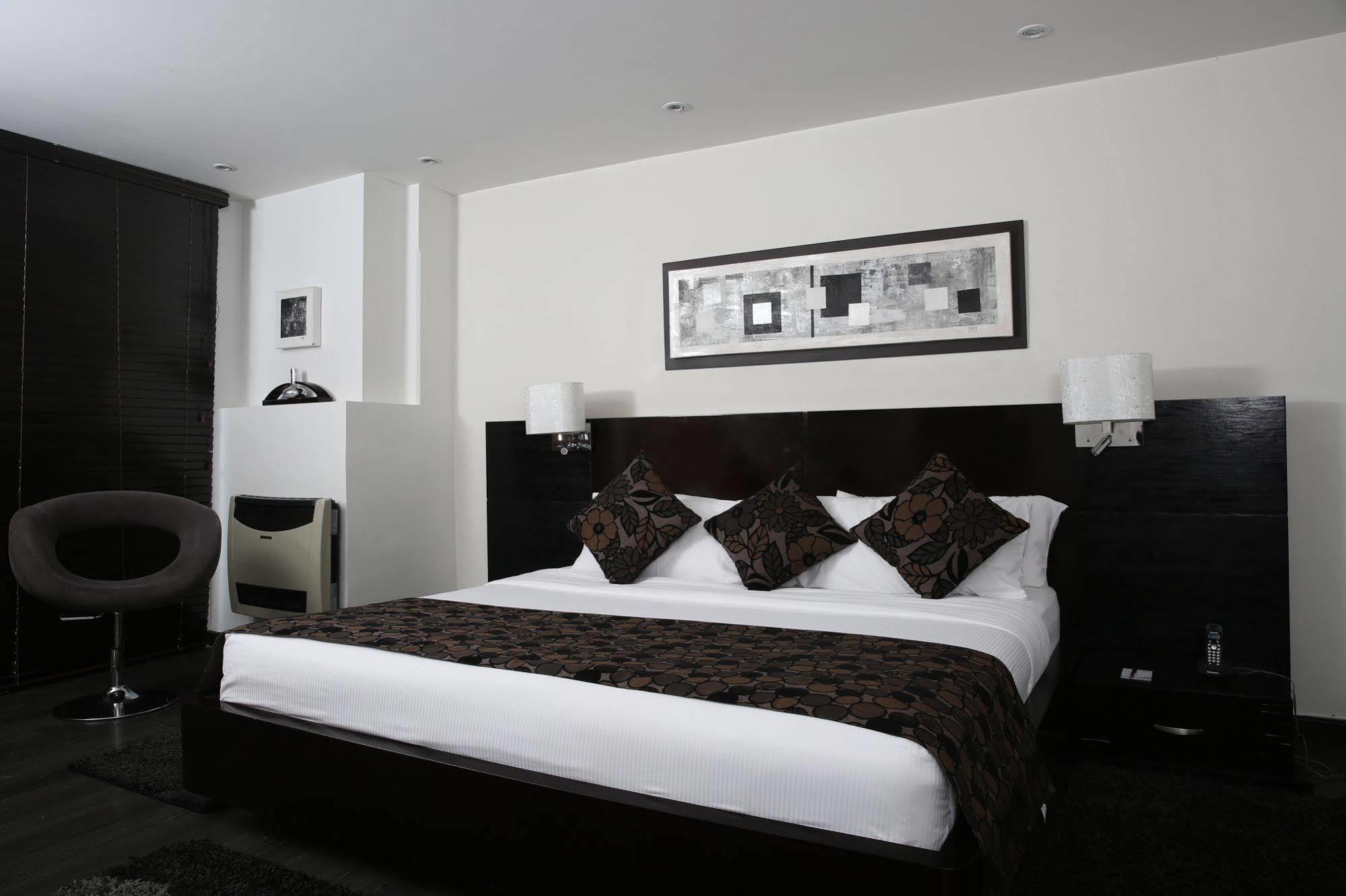 Hotel Suites 108 Богота Екстериор снимка