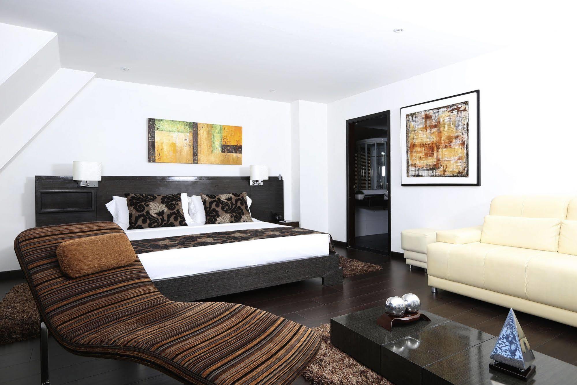 Hotel Suites 108 Богота Екстериор снимка