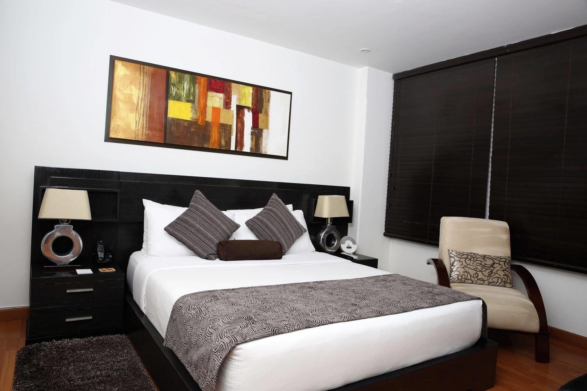 Hotel Suites 108 Богота Екстериор снимка